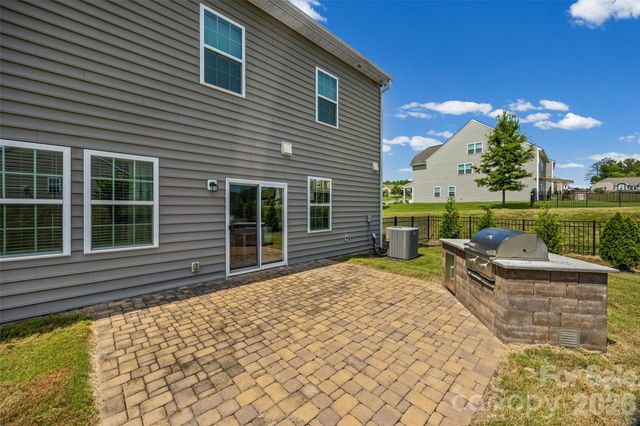 2022 Napa Valley Drive, Waxhaw, NC 28173