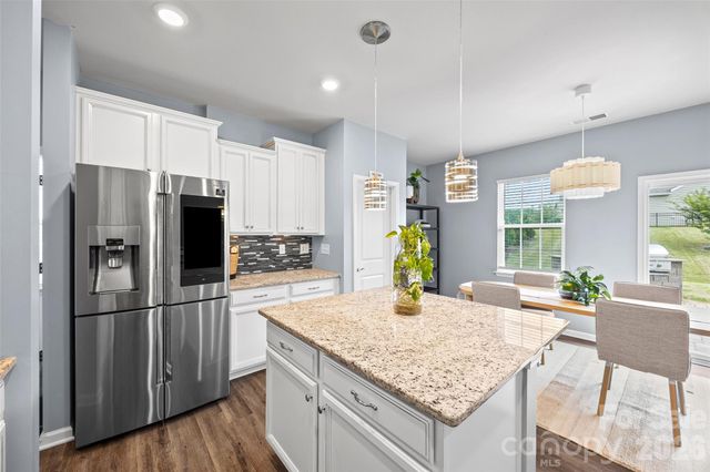 2022 Napa Valley Drive, Waxhaw, NC 28173