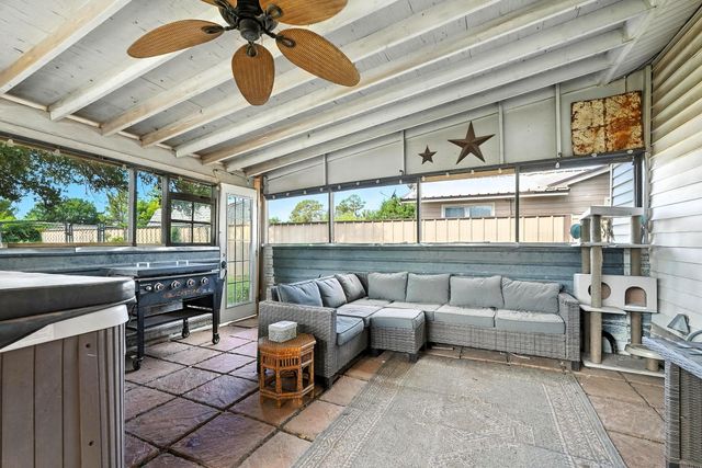 1017 2nd Street, Hamlin, TX 79520