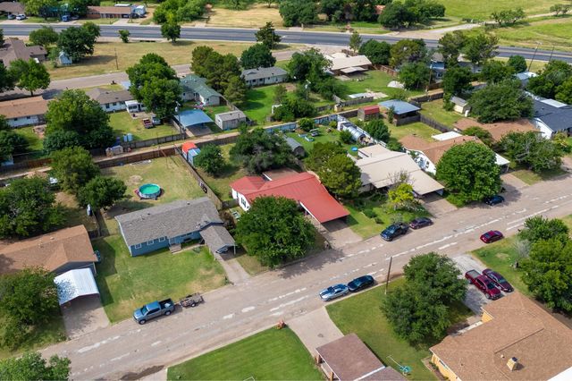1017 2nd Street, Hamlin, TX 79520