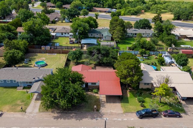 1017 2nd Street, Hamlin, TX 79520