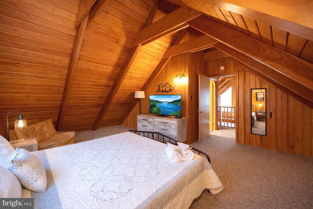 Image 39 of property listing at 61 FREDERICK CIR, Swanton, MD 21561