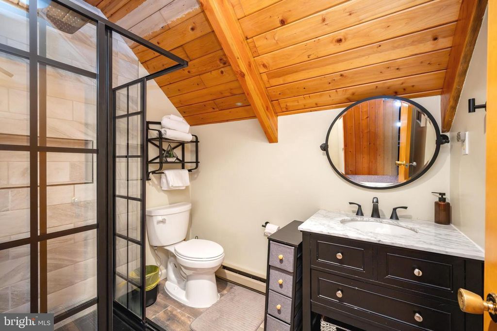 Image 40 of property listing at 61 FREDERICK CIR, Swanton, MD 21561