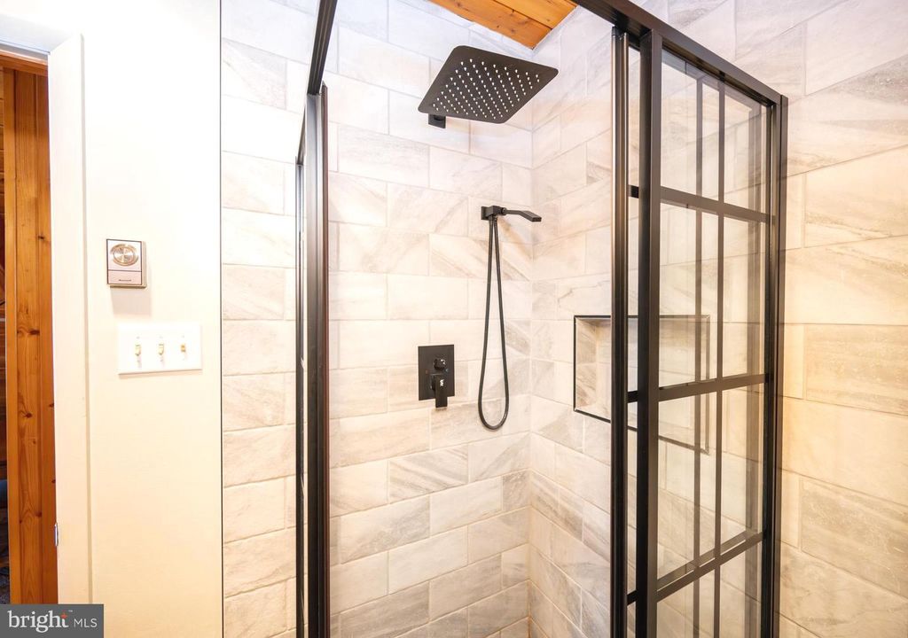 Image 41 of property listing at 61 FREDERICK CIR, Swanton, MD 21561