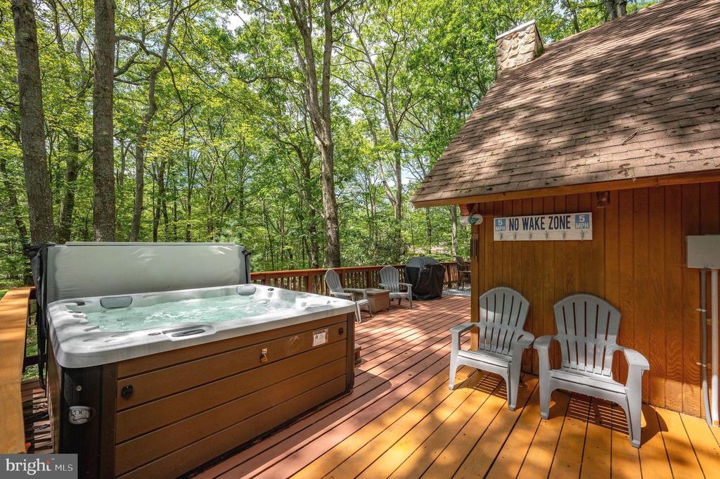 Image 46 of property listing at 61 FREDERICK CIR, Swanton, MD 21561