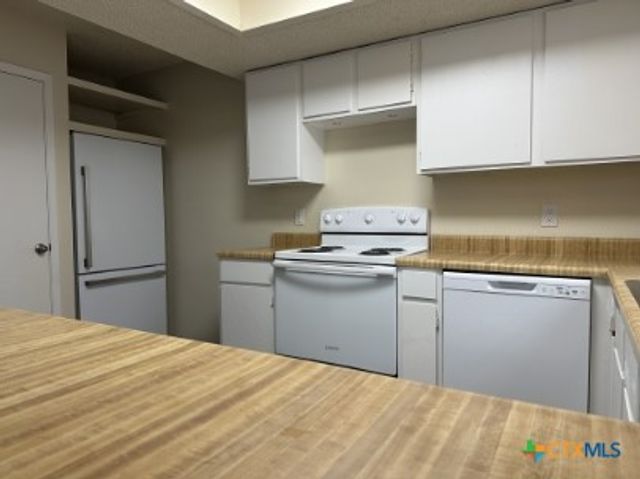 1004 Indian Trail, Harker Heights, TX 76548