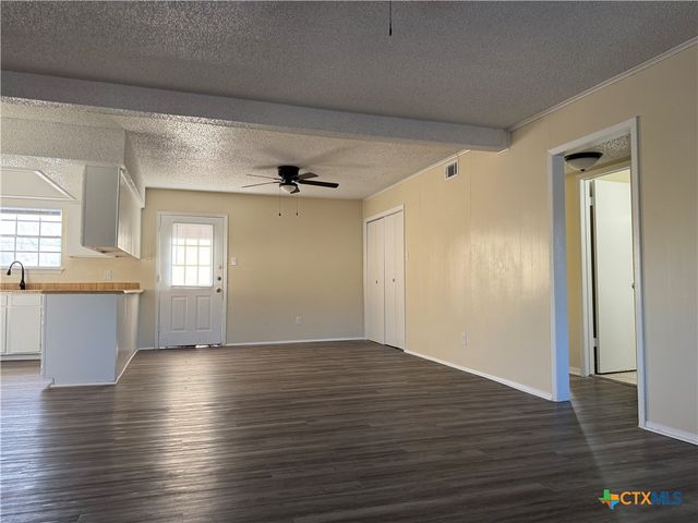 1004 Indian Trail, Harker Heights, TX 76548