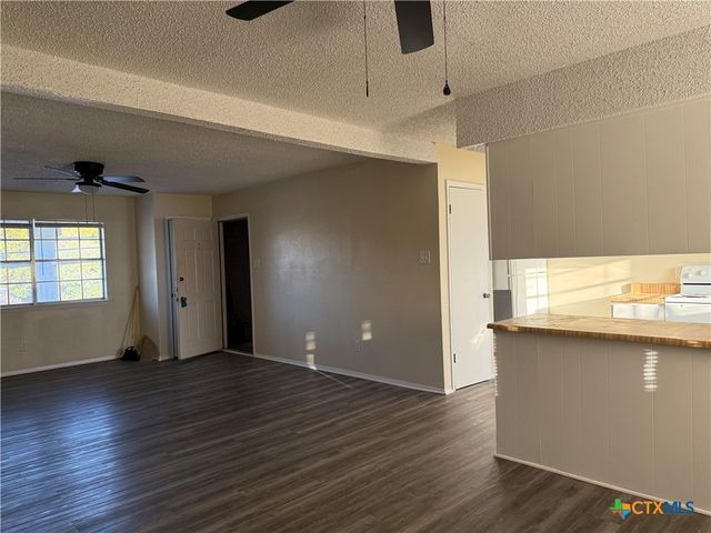 1004 Indian Trail, Harker Heights, TX 76548