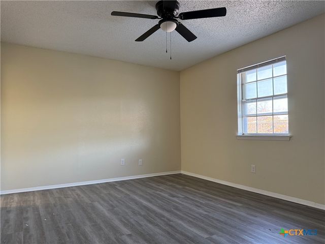 1004 Indian Trail, Harker Heights, TX 76548