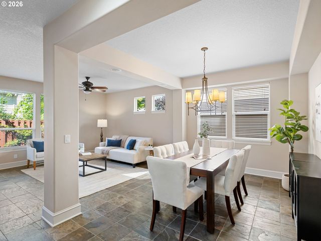 12847 Nw BAYONNE Ln, Portland, OR 97229
