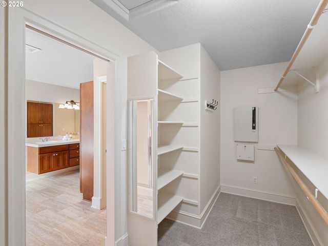 12847 Nw BAYONNE Ln, Portland, OR 97229