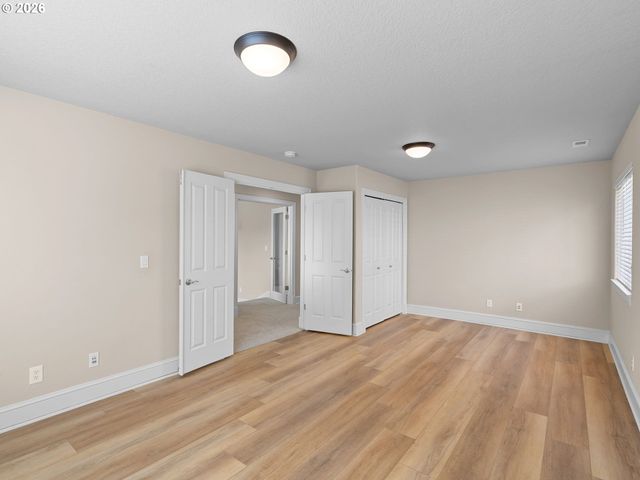 12847 Nw BAYONNE Ln, Portland, OR 97229