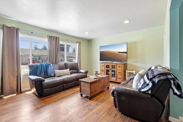 12 Taylor Road, Watsonville, CA 95076