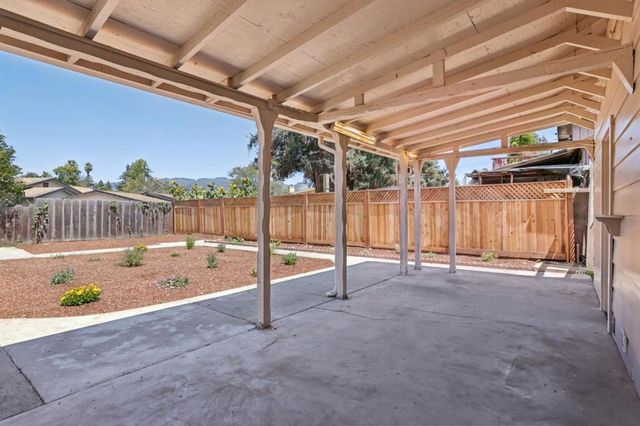 12 Taylor Road, Watsonville, CA 95076