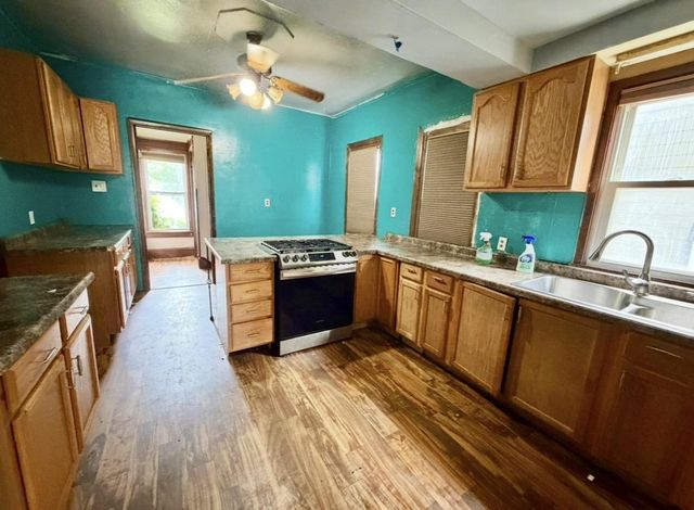 1020 S 32ND STREET, Milwaukee, WI 53215