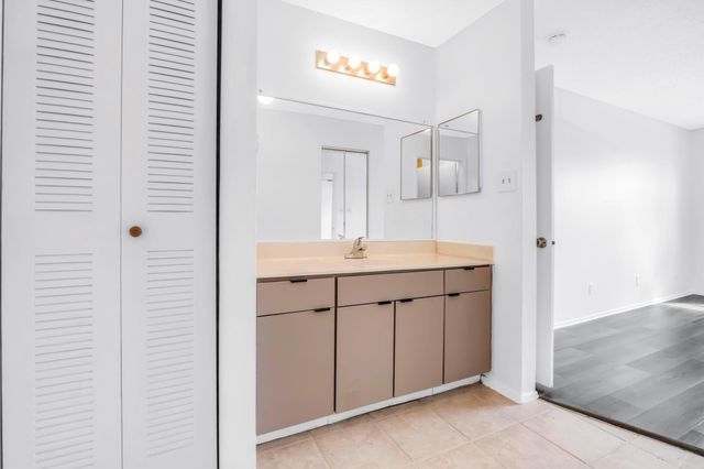 11245 W Atlantic Boulevard 205, Coral Springs, FL 33071