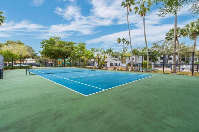 11245 W Atlantic Boulevard 205, Coral Springs, FL 33071