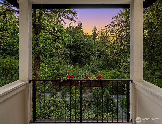 12284 196th Avenue NE, Redmond, WA 98053