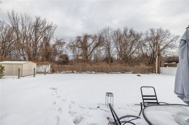 153 Kennedy Circle, Irondequoit, NY 14609