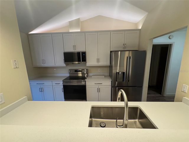 6118 NW 43RD AVENUE, Gainesville, FL 32606