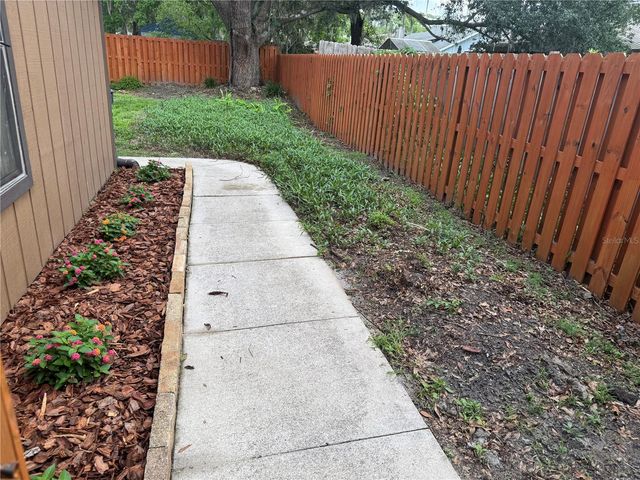 6118 NW 43RD AVENUE, Gainesville, FL 32606
