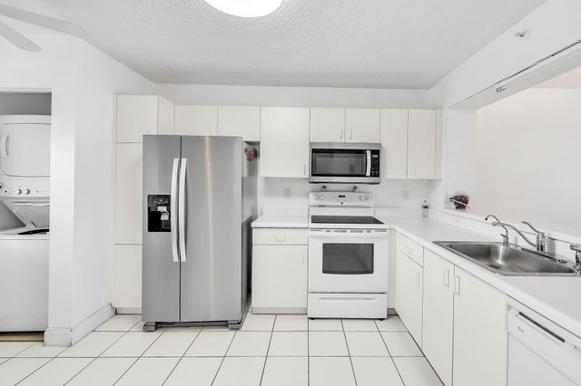 9580 Weldon Cir 408K, Fort Lauderdale, FL 33321