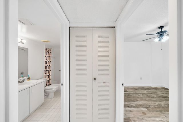 9580 Weldon Cir 408K, Fort Lauderdale, FL 33321