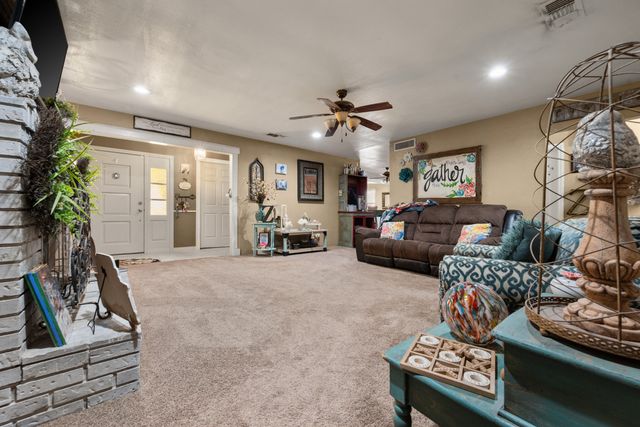 1204 Garland Street, Plainview, TX 79072