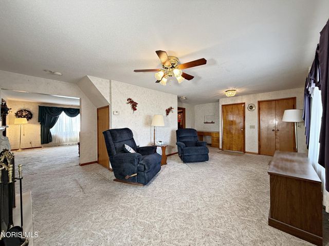 3392 Rd 6, Leipsic, OH 45856