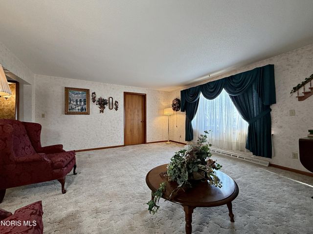 3392 Rd 6, Leipsic, OH 45856