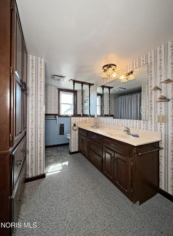 3392 Rd 6, Leipsic, OH 45856