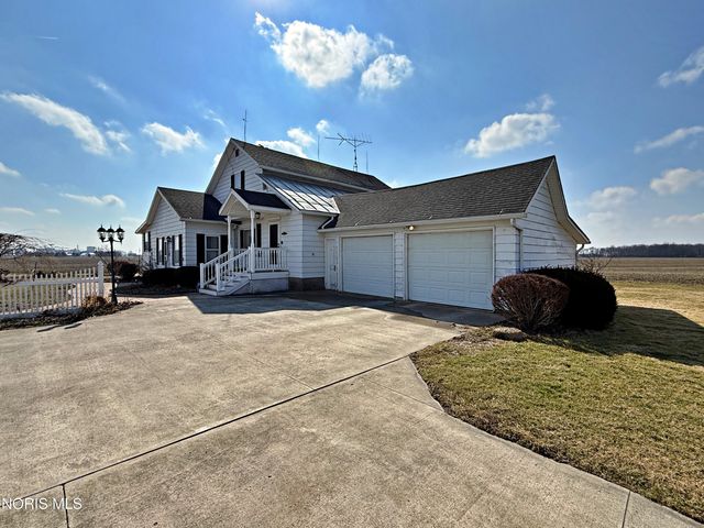 3392 Rd 6, Leipsic, OH 45856