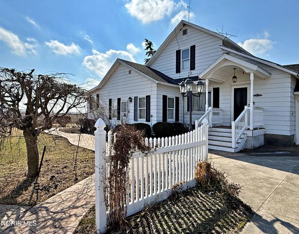 3392 Rd 6, Leipsic, OH 45856