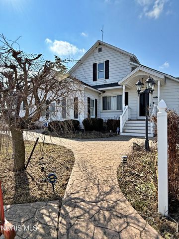 3392 Rd 6, Leipsic, OH 45856