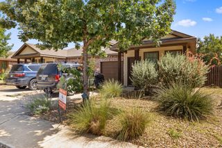 119 Creekside Villa DR, Kyle, TX 78640
