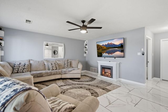 2944 Quail Pointe Drive NW, Albuquerque, NM 87120