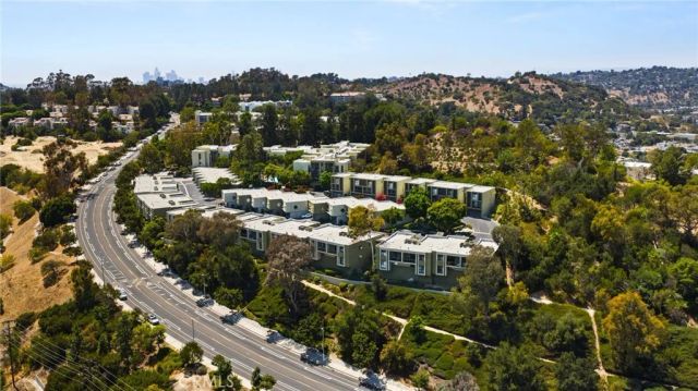 805 Temple Terrace 301, Los Angeles, CA 90042