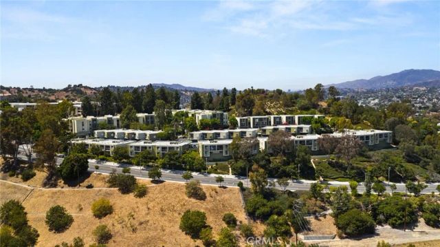805 Temple Terrace 301, Los Angeles, CA 90042