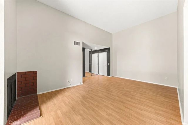 805 Temple Terrace 301, Los Angeles, CA 90042