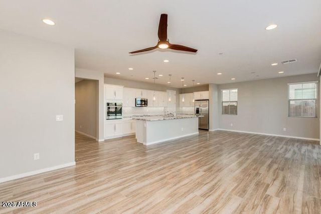 1800 S Follett Way, Gilbert, AZ 85295