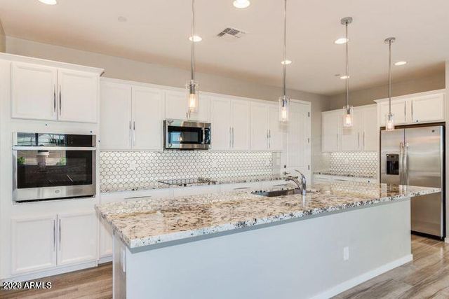 1800 S Follett Way, Gilbert, AZ 85295