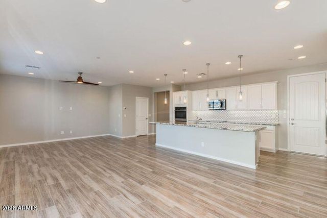 1800 S Follett Way, Gilbert, AZ 85295