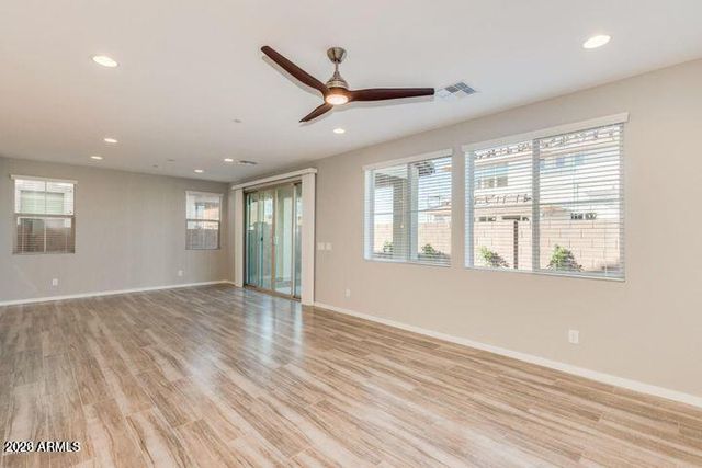 1800 S Follett Way, Gilbert, AZ 85295