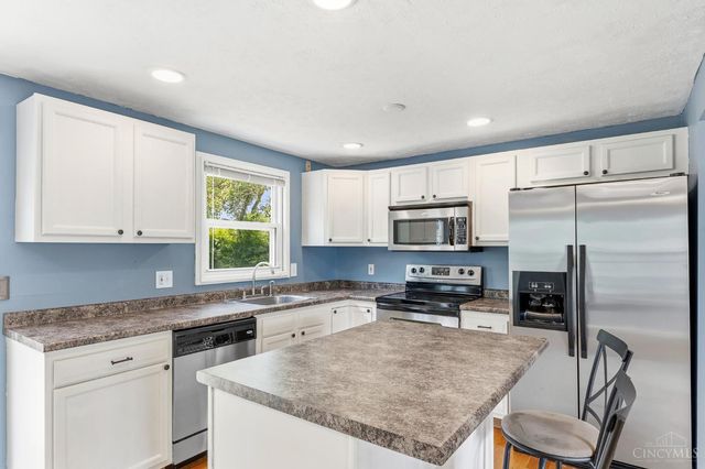486 Brunswick Drive, Forest Park, OH 45240