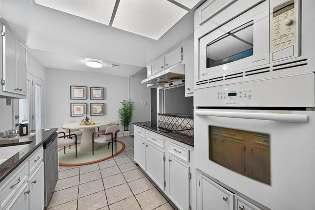 6926 Pine Grove Drive, Houston, TX 77092