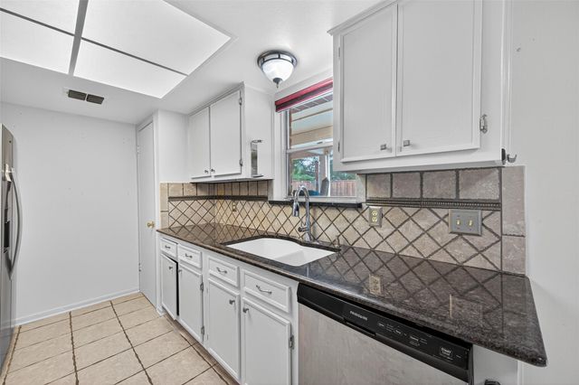 6926 Pine Grove Drive, Houston, TX 77092