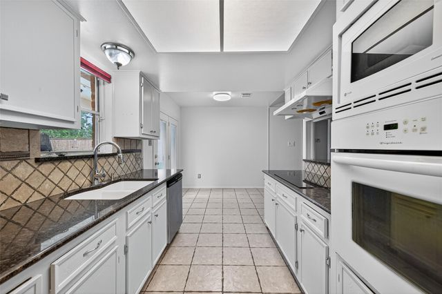 6926 Pine Grove Drive, Houston, TX 77092