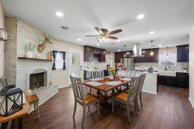 4301 Gram Lane, Bellmead, TX 76705