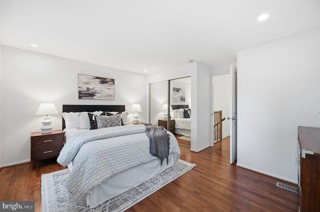 361 GUNDRY DR, Falls Church, VA 22046