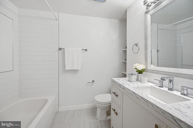 361 GUNDRY DR, Falls Church, VA 22046